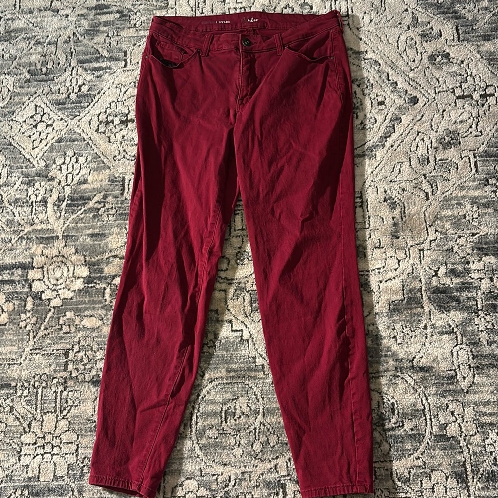 Curved skinny leg jeans